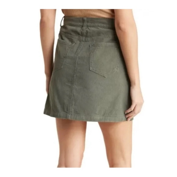 ★ NWT Kenzie High Waist Button Down Corduroy Mini Skirt - Green ★ - Picture 9 of 14